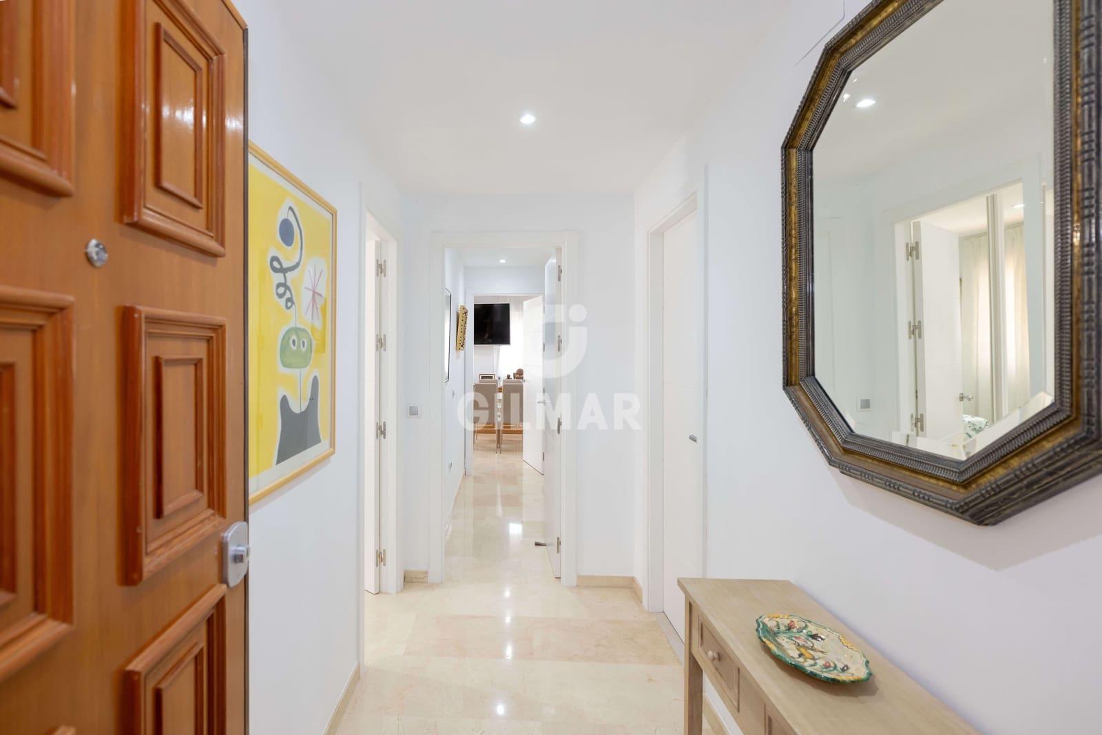 3 bedroom Flat for sale in Marbella with garage - € 875,000 (Ref: 9211586)