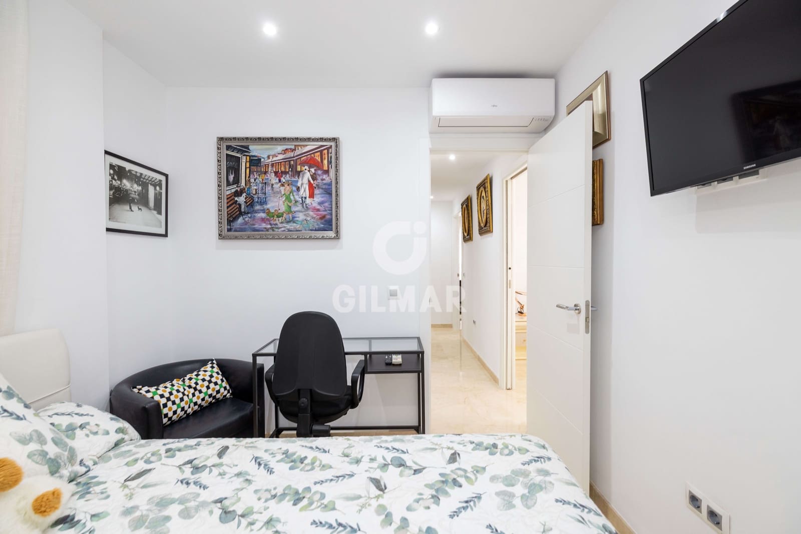 3 bedroom Flat for sale in Marbella with garage - € 875,000 (Ref: 9211586)