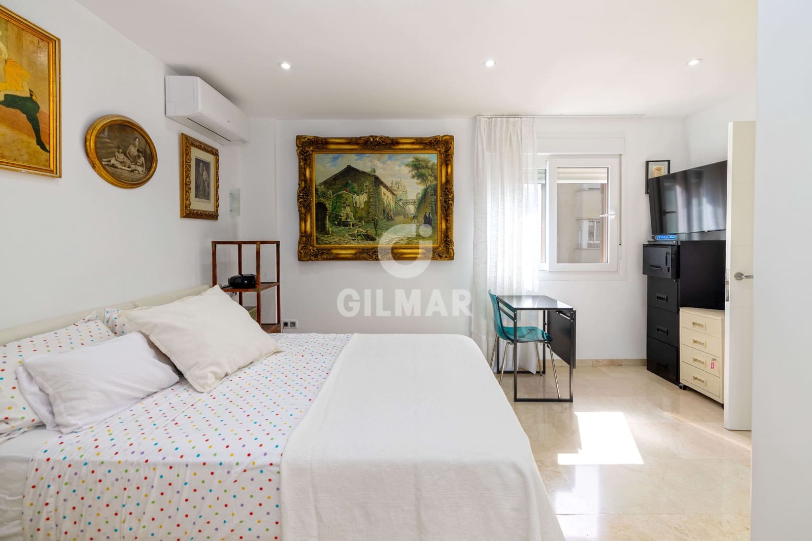 3 bedroom Flat for sale in Marbella with garage - € 875,000 (Ref: 9211586)