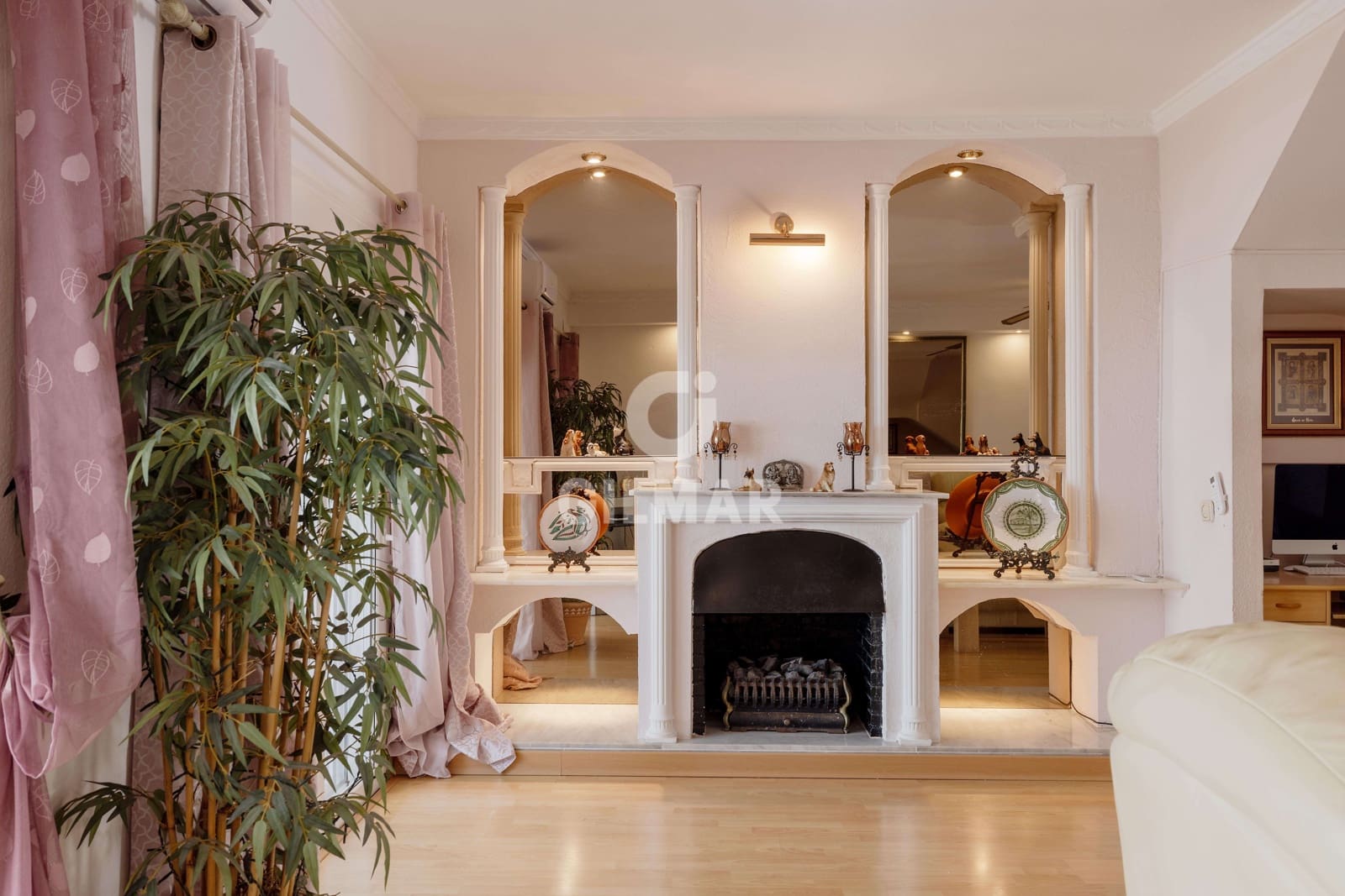 4 soverom Rekkehus til salgs i Las Chapas med svømmebasseng garasje - € 875 000 (Ref: 9211588)