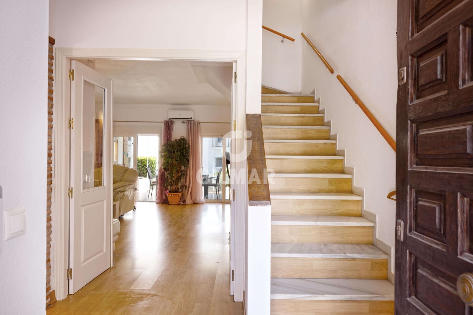 4 soverom Rekkehus til salgs i Las Chapas med svømmebasseng garasje - € 875 000 (Ref: 9211588)