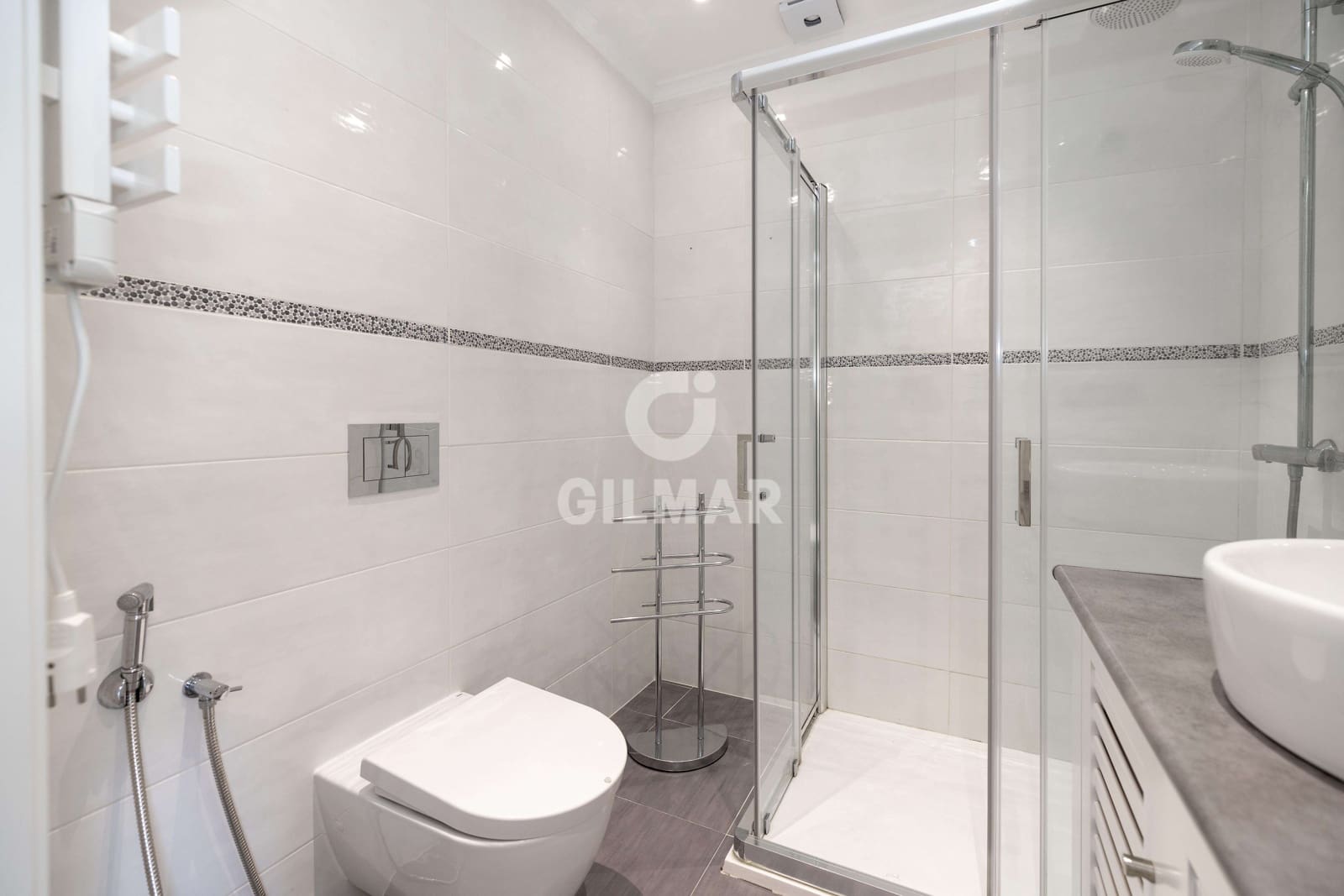 4 soverom Rekkehus til salgs i Las Chapas med svømmebasseng garasje - € 875 000 (Ref: 9211588)