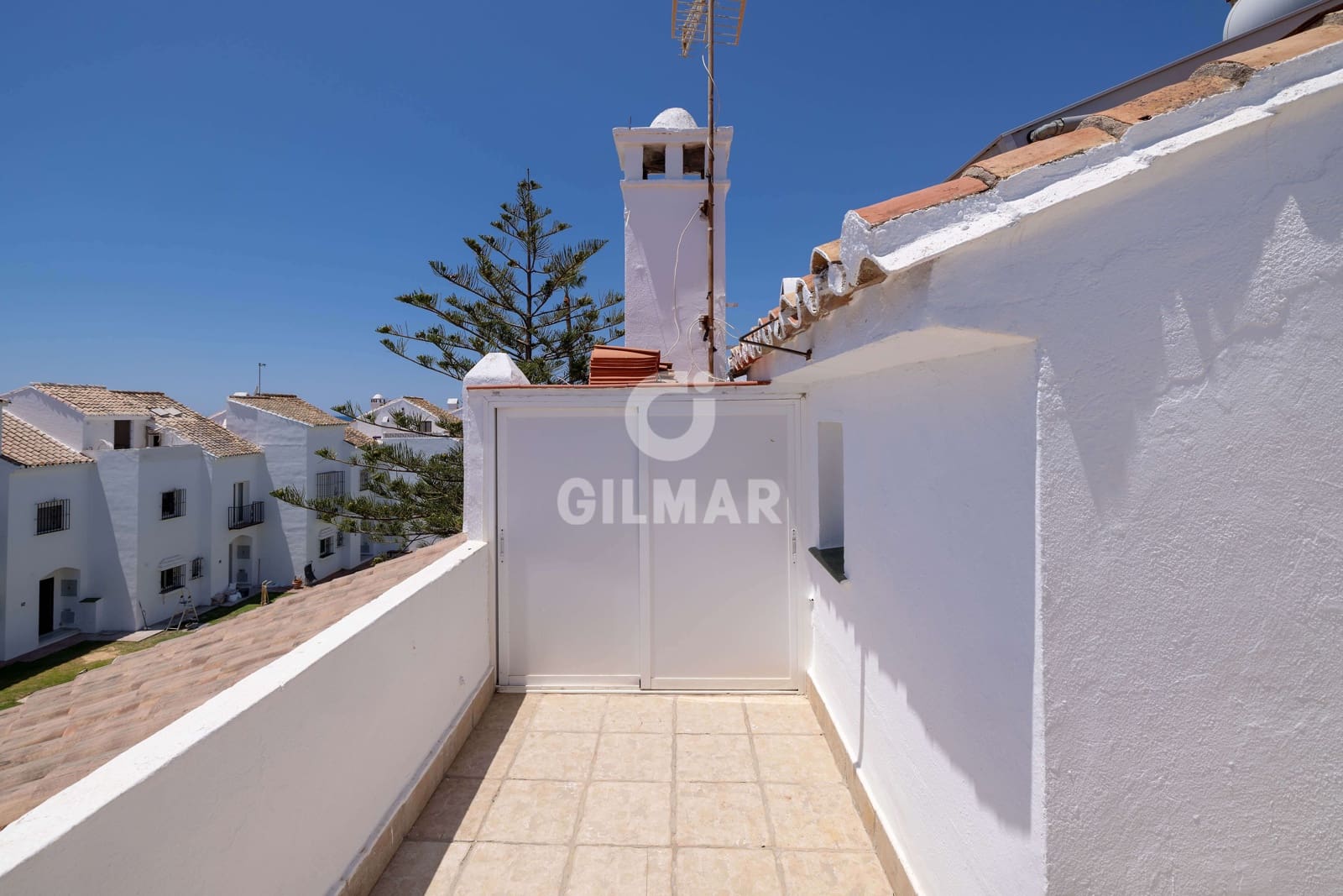 4 soverom Rekkehus til salgs i Las Chapas med svømmebasseng garasje - € 875 000 (Ref: 9211588)