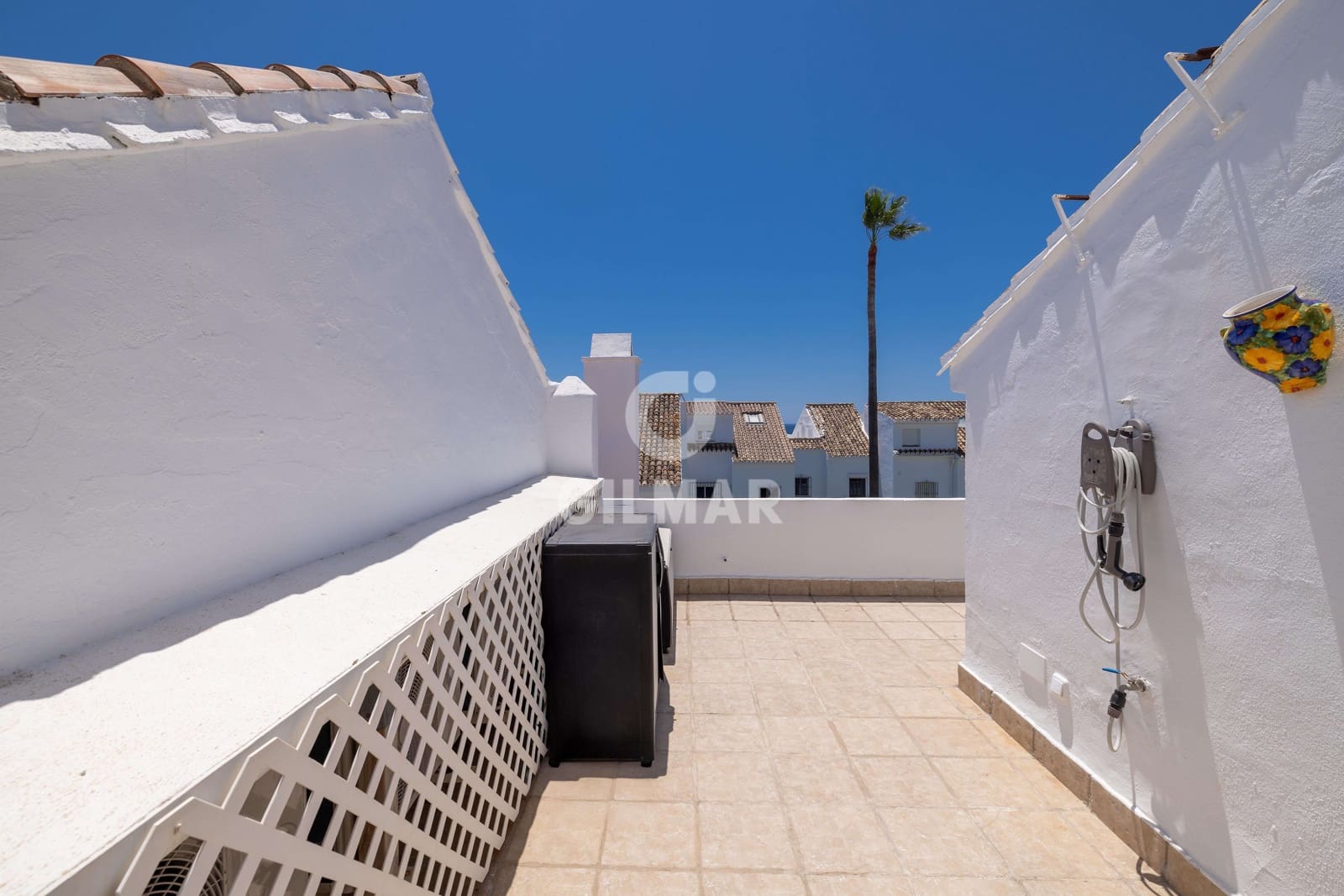 4 soverom Rekkehus til salgs i Las Chapas med svømmebasseng garasje - € 875 000 (Ref: 9211588)