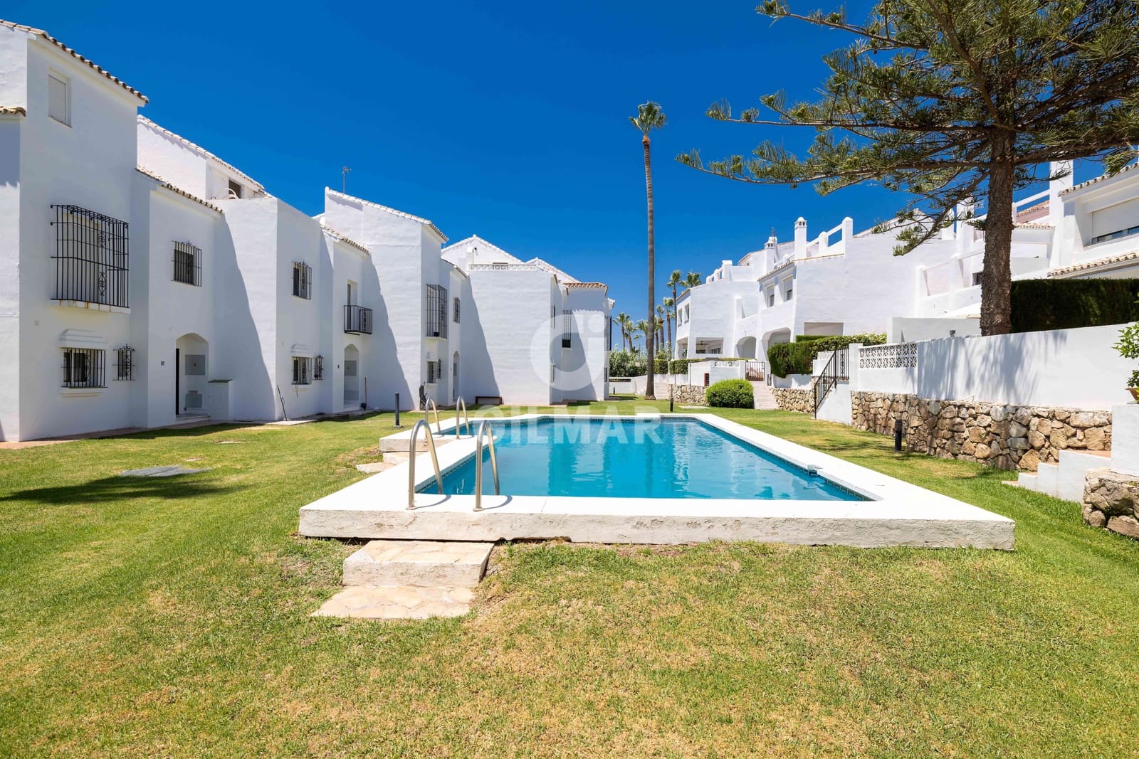 4 soverom Rekkehus til salgs i Las Chapas med svømmebasseng garasje - € 875 000 (Ref: 9211588)