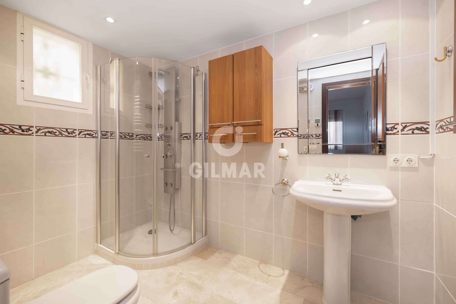 5 soveværelse Lejlighed til salg i Marbella med swimmingpool garage - € 1.050.000 (Ref: 9211591)