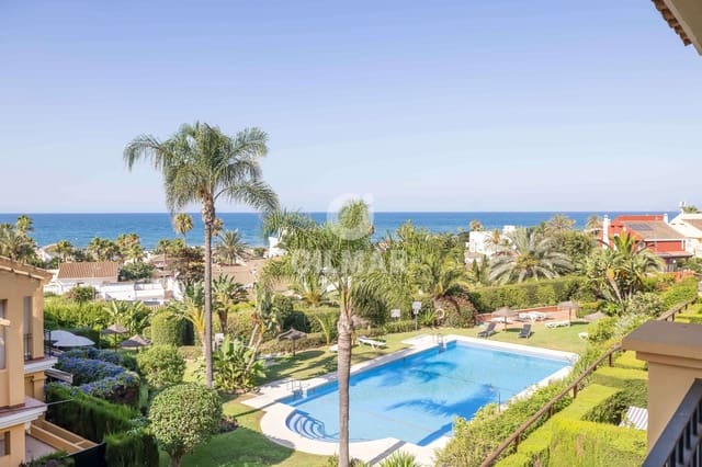 5 bedroom Flat for sale in Costabella, Marbella with pool garage - € 1,050,000 (Ref: 9211591)