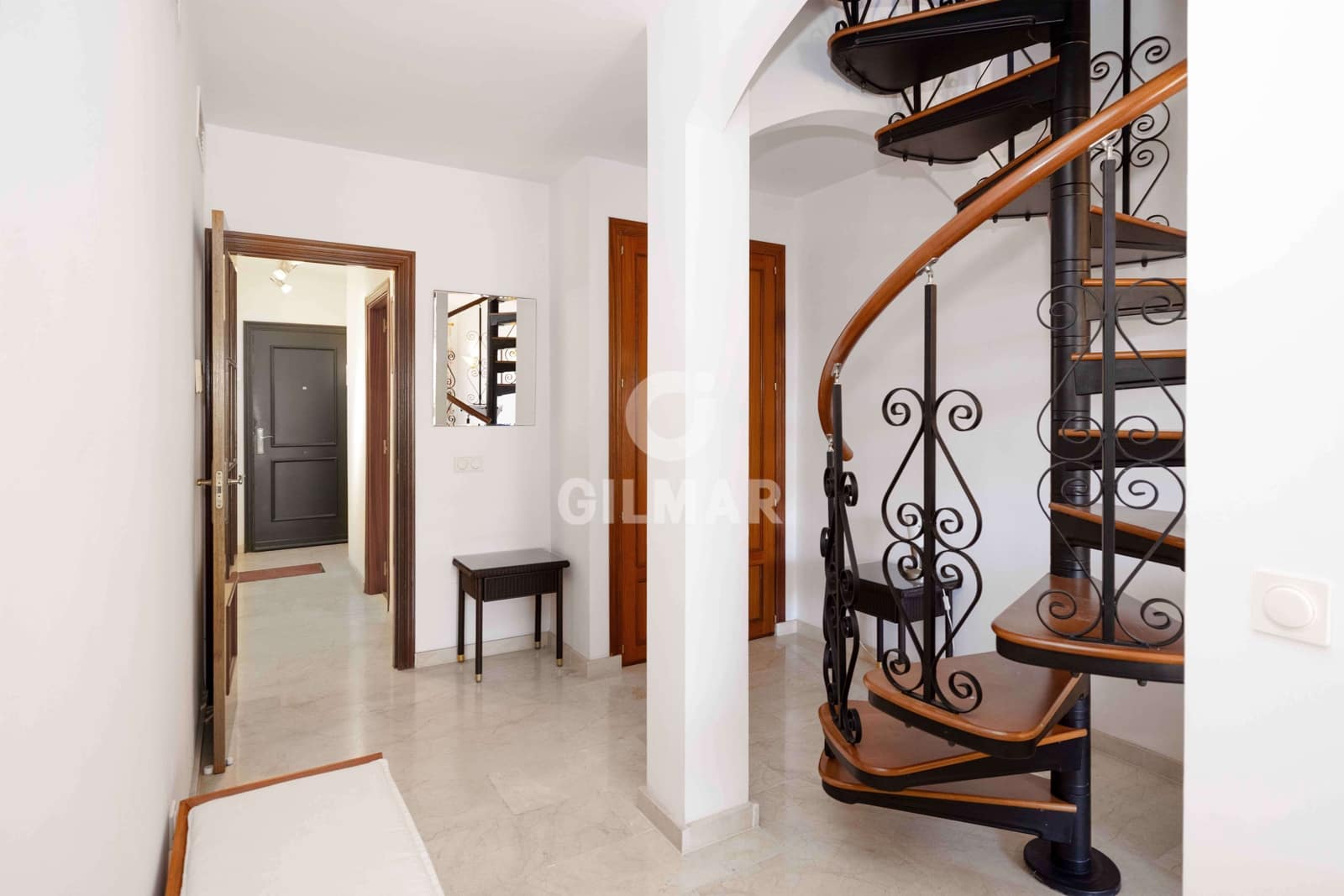 5 soveværelse Lejlighed til salg i Marbella med swimmingpool garage - € 1.050.000 (Ref: 9211591)