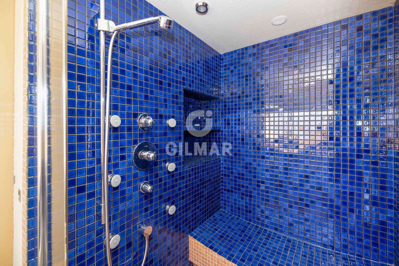 5 soveværelse Lejlighed til salg i Marbella med swimmingpool garage - € 1.050.000 (Ref: 9211591)