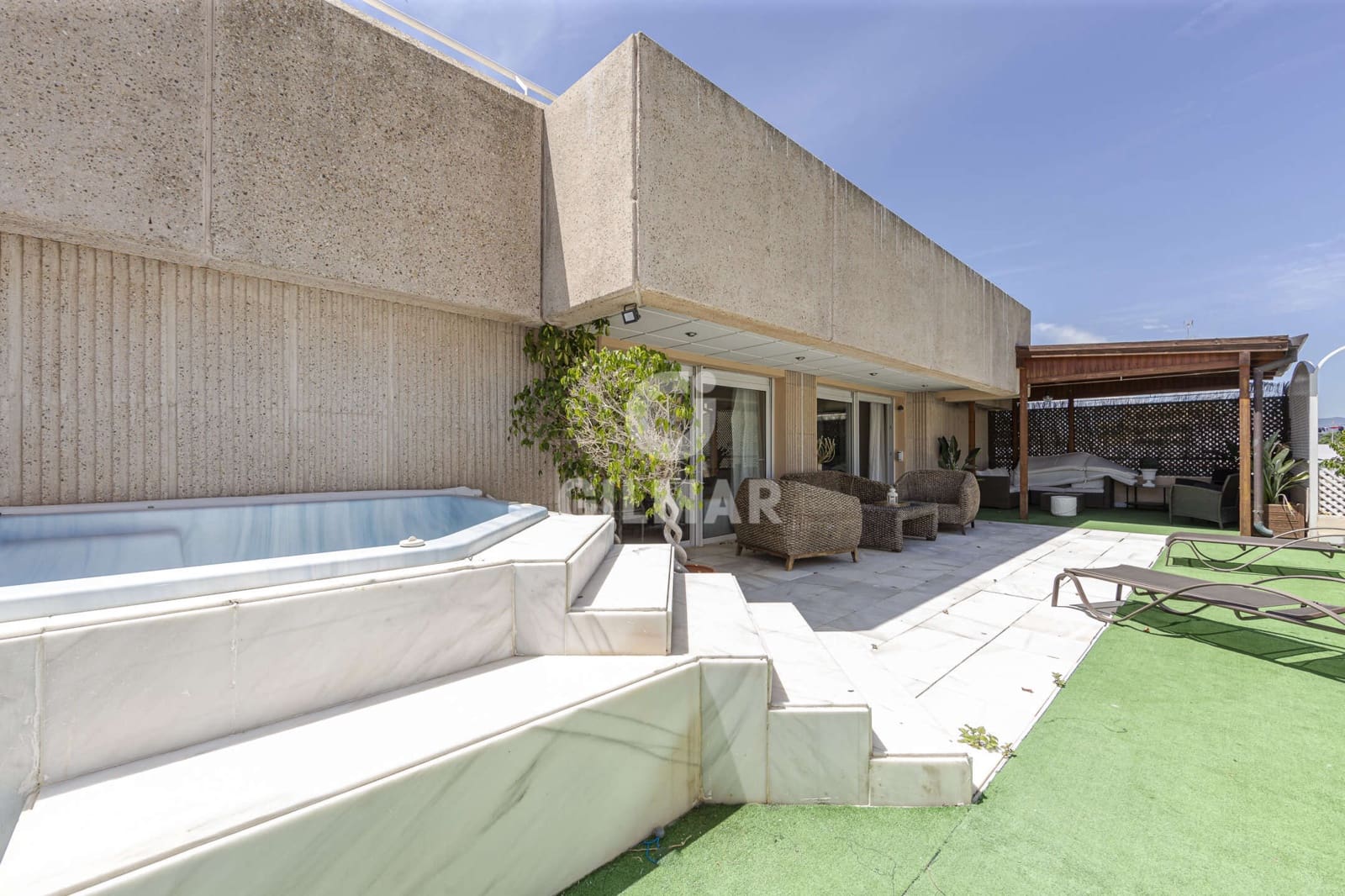 4 soveværelse Penthouse til salg i Marbella med garage - € 850.000 (Ref: 9211592)