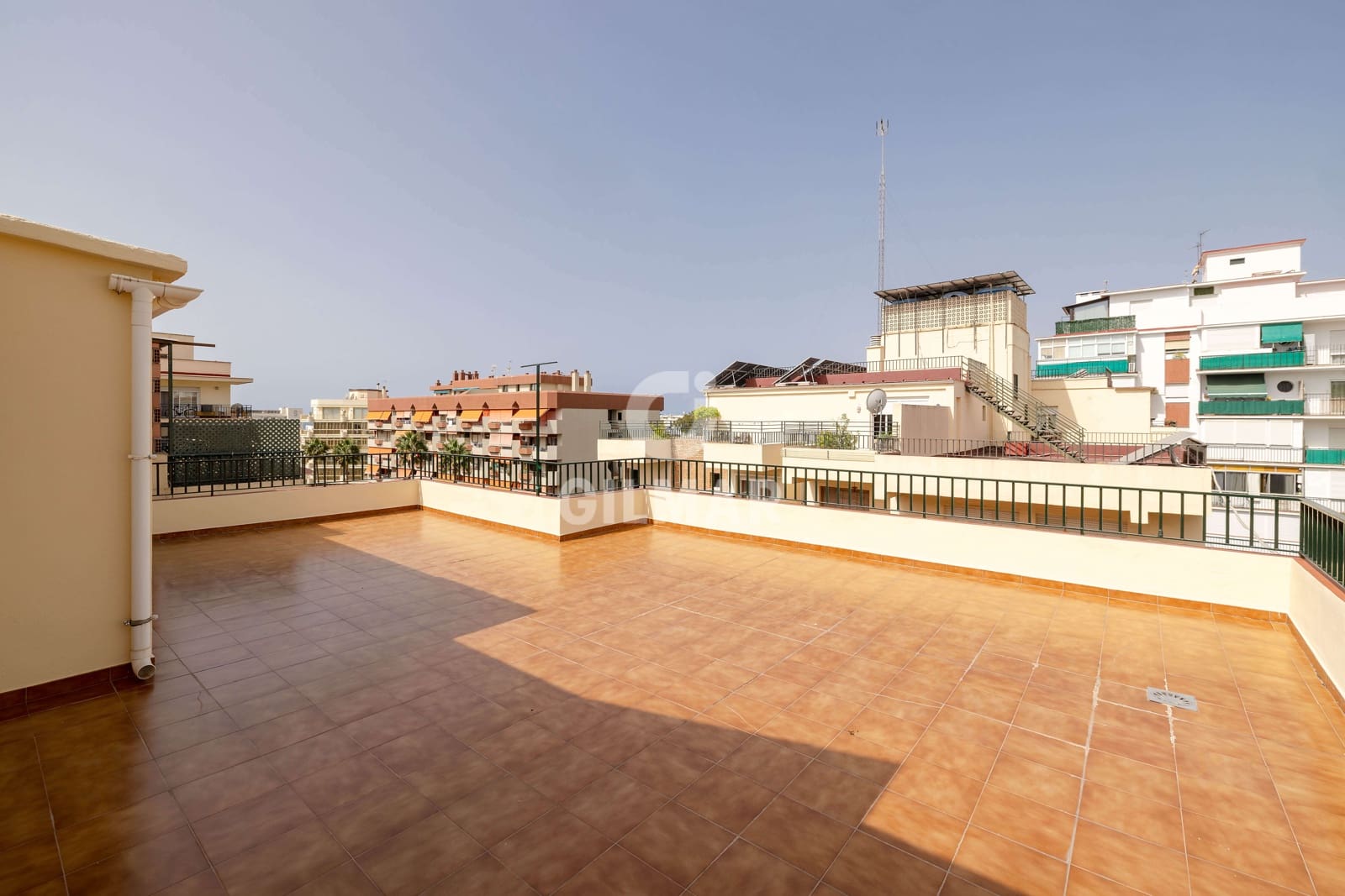 2 soverom Penthouse til salgs i Marbella - € 450 000 (Ref: 9211594)