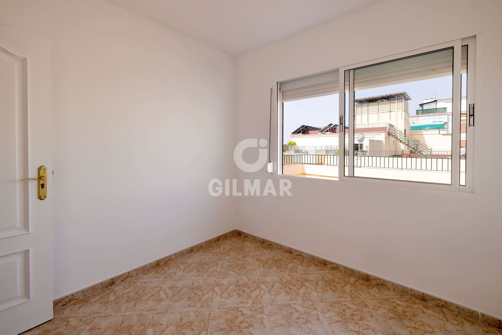 2 soverom Penthouse til salgs i Marbella - € 450 000 (Ref: 9211594)