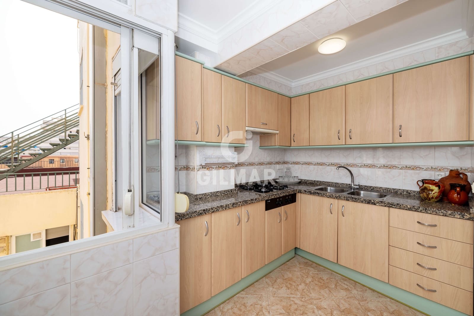 2 soverom Penthouse til salgs i Marbella - € 450 000 (Ref: 9211594)