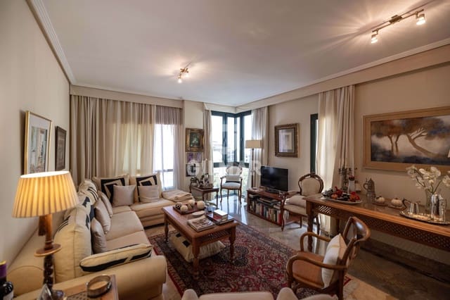 2 soveværelse Lejlighed til salg i Playa Bajadilla - Puertos, Marbella - € 565.000 (Ref: 9211595)