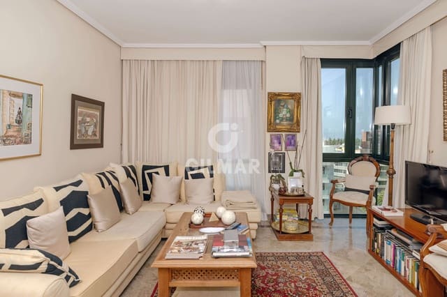 2 soveværelse Lejlighed til salg i Playa Bajadilla - Puertos, Marbella - € 565.000 (Ref: 9211595)