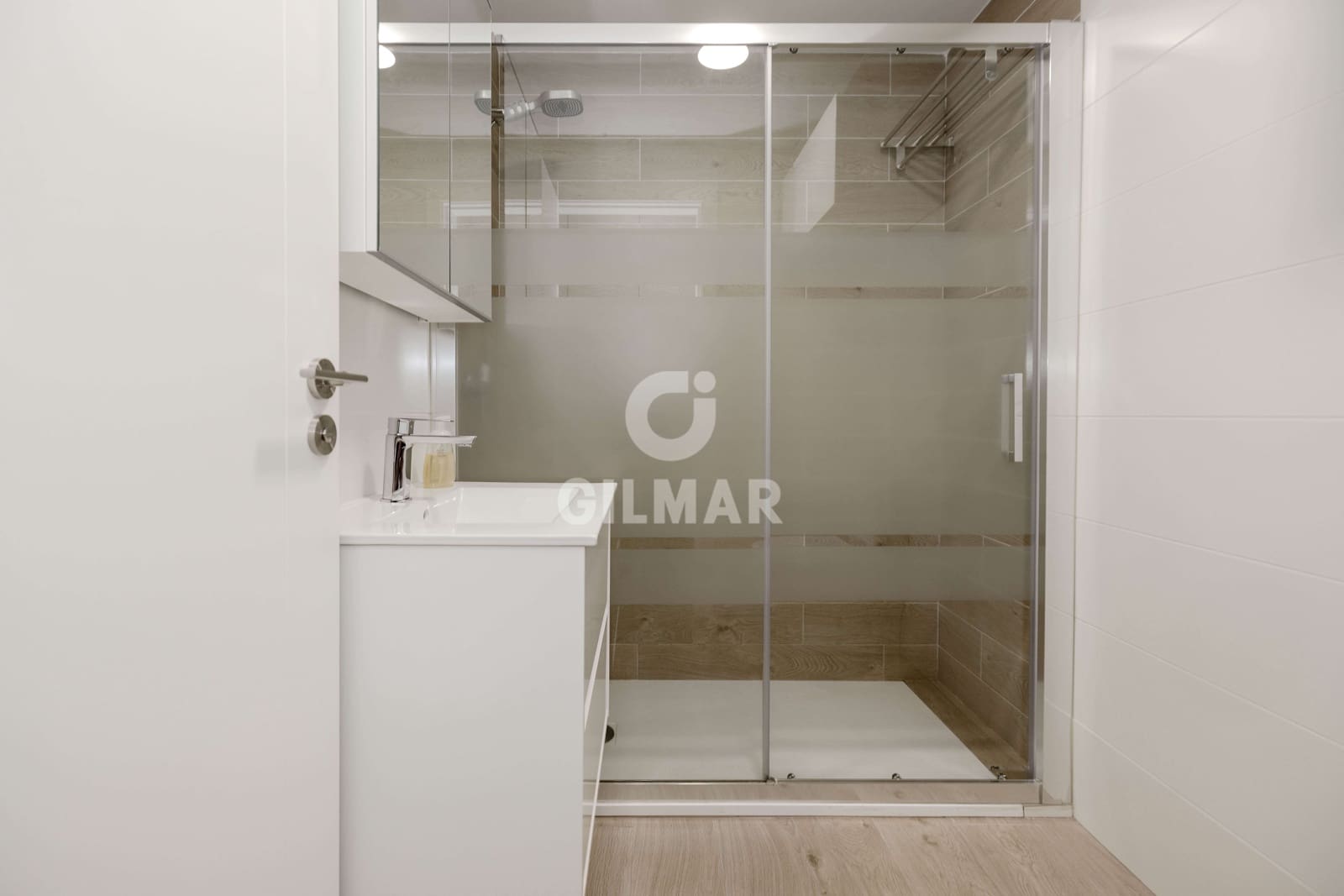 4 soveværelse Lejlighed til salg i Malaga by med swimmingpool garage - € 745.000 (Ref: 9216008)