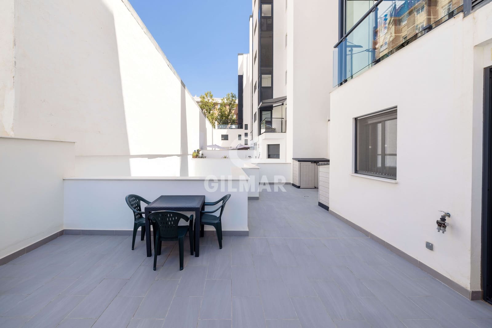 4 soveværelse Lejlighed til salg i Malaga by med swimmingpool garage - € 745.000 (Ref: 9216008)