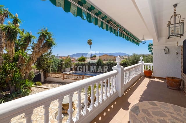 6 sypialnia Willa na sprzedaż w Puertosol, Miasto Málaga z basenem garażem - 858 000 € (Ref: 9216009)