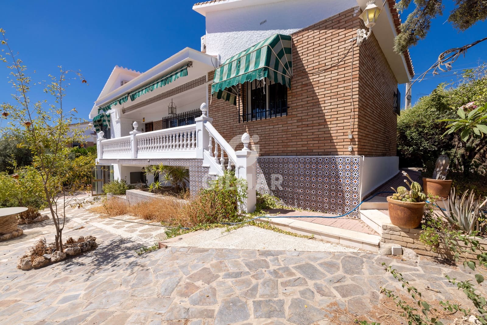 6 soverom Villa til salgs i Puerto de la Torre med svømmebasseng garasje - € 858 000 (Ref: 9216009)