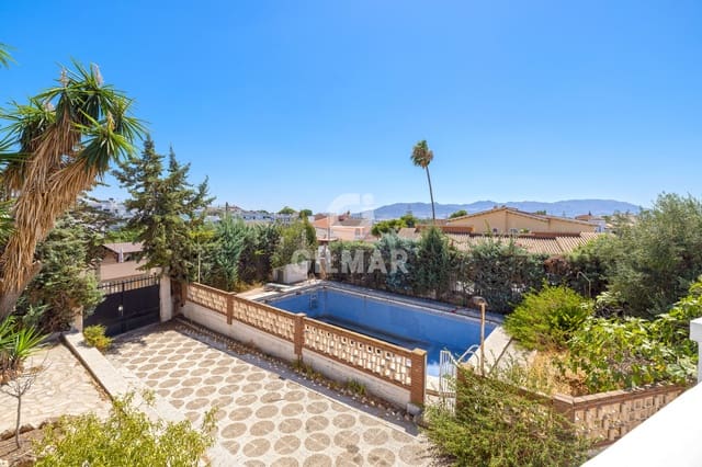 6 sypialnia Willa na sprzedaż w Puertosol, Miasto Málaga z basenem garażem - 858 000 € (Ref: 9216009)