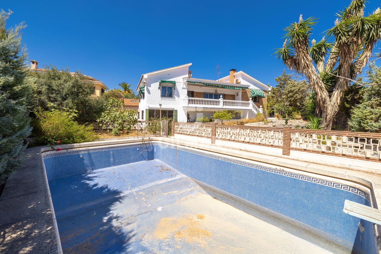 6 soverom Villa til salgs i Puerto de la Torre med svømmebasseng garasje - € 858 000 (Ref: 9216009)