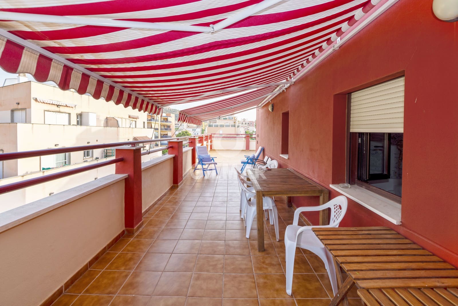 2 soveværelse Penthouse til salg i Malaga by med swimmingpool garage - € 690.000 (Ref: 9216010)