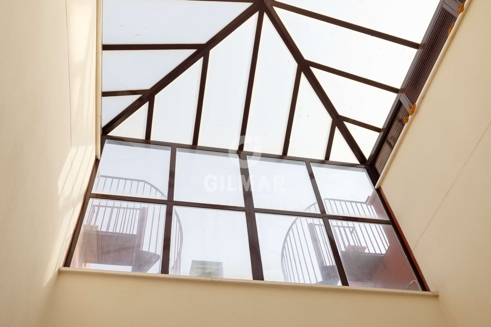 2 soveværelse Penthouse til salg i Malaga by med swimmingpool garage - € 690.000 (Ref: 9216010)