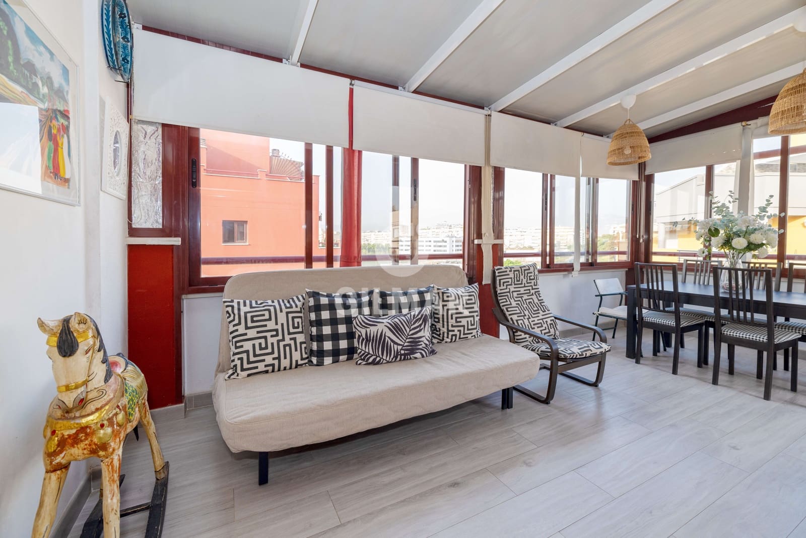2 soveværelse Penthouse til salg i Malaga by med swimmingpool garage - € 690.000 (Ref: 9216010)