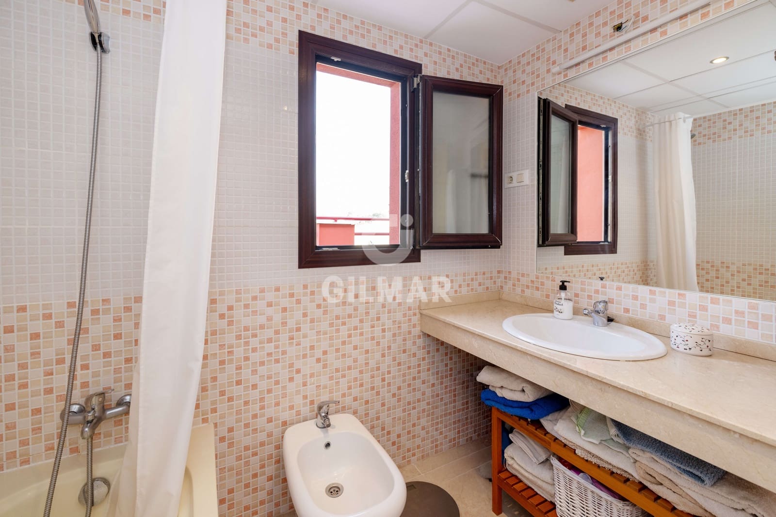 2 soveværelse Penthouse til salg i Malaga by med swimmingpool garage - € 690.000 (Ref: 9216010)