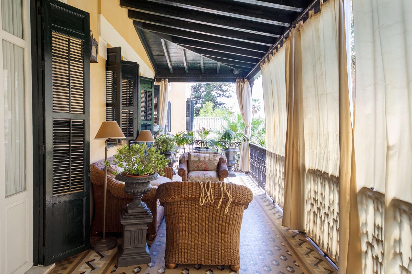 5 soveværelse Lejlighed til salg i Malaga by med swimmingpool garage - € 2.150.000 (Ref: 9216011)