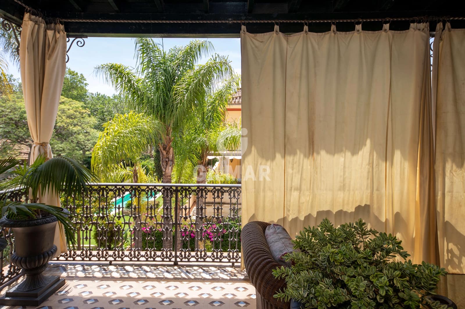 5 soveværelse Lejlighed til salg i Malaga by med swimmingpool garage - € 2.150.000 (Ref: 9216011)