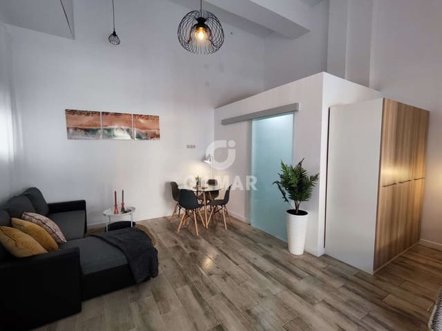 Loft til salgs i El Ejido, Málaga by - € 650 000 (Ref: 9216013)