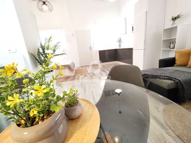 Loft til salgs i El Ejido, Málaga by - € 650 000 (Ref: 9216013)