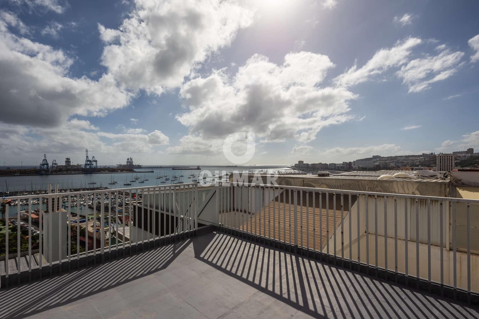 3 soverom Penthouse til salgs i Las Palmas de Gran Canaria med garasje - € 725 000 (Ref: 9216015)
