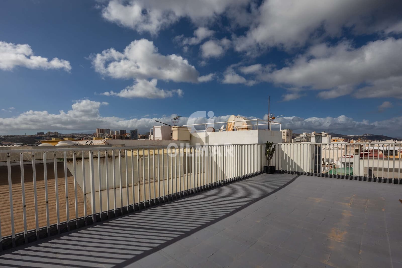 3 soverom Penthouse til salgs i Las Palmas de Gran Canaria med garasje - € 725 000 (Ref: 9216015)