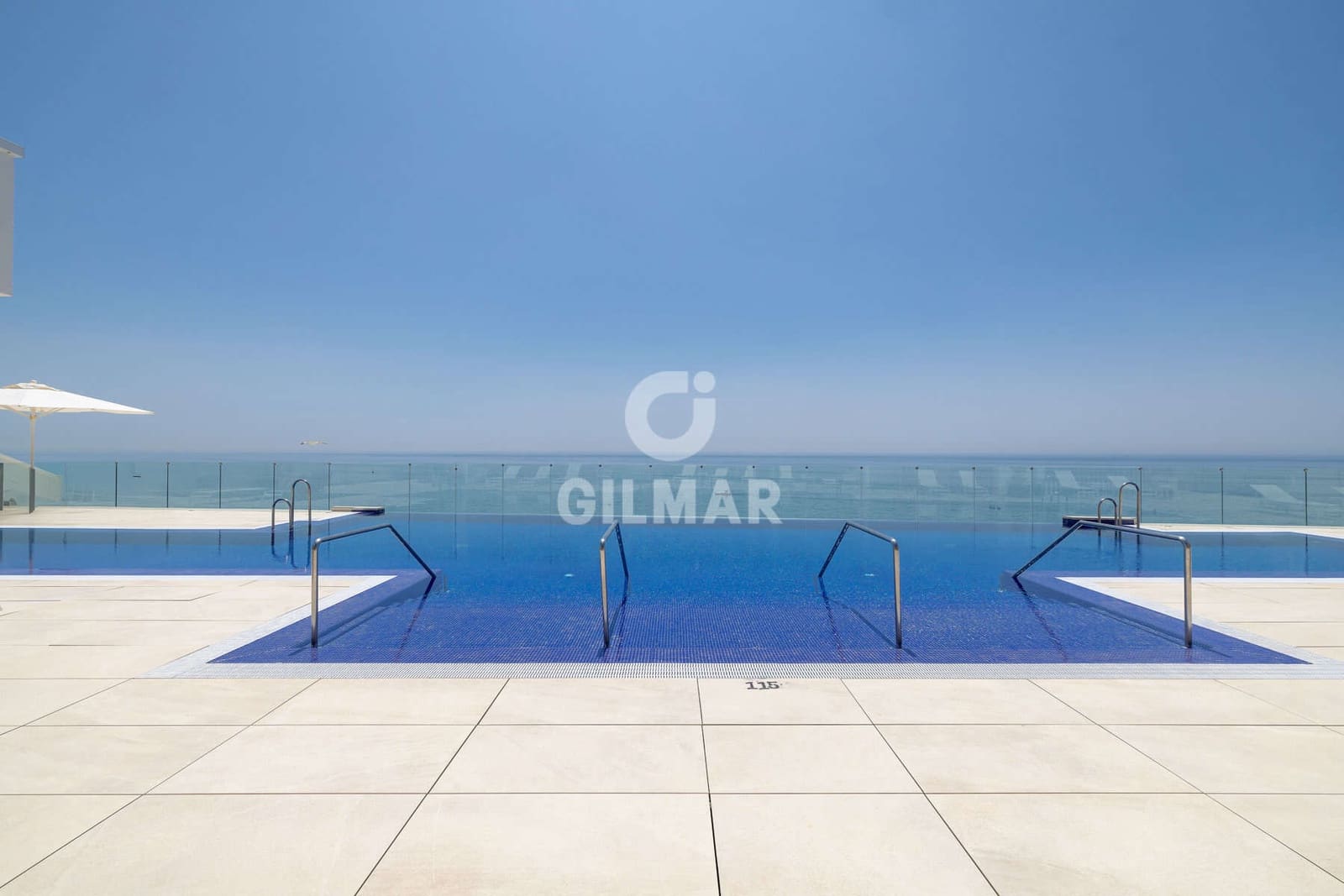 1 soveværelse Lejlighed til salg i Estepona med garage - € 960.000 (Ref: 9216303)