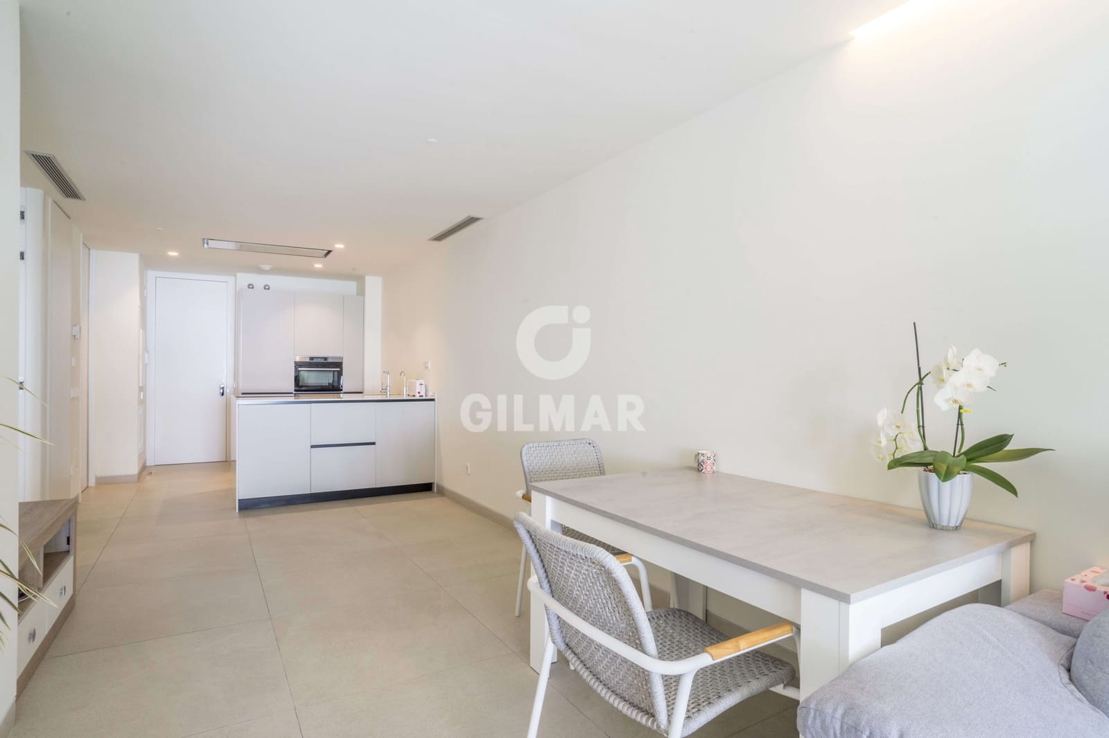 1 soveværelse Lejlighed til salg i Estepona med garage - € 960.000 (Ref: 9216303)