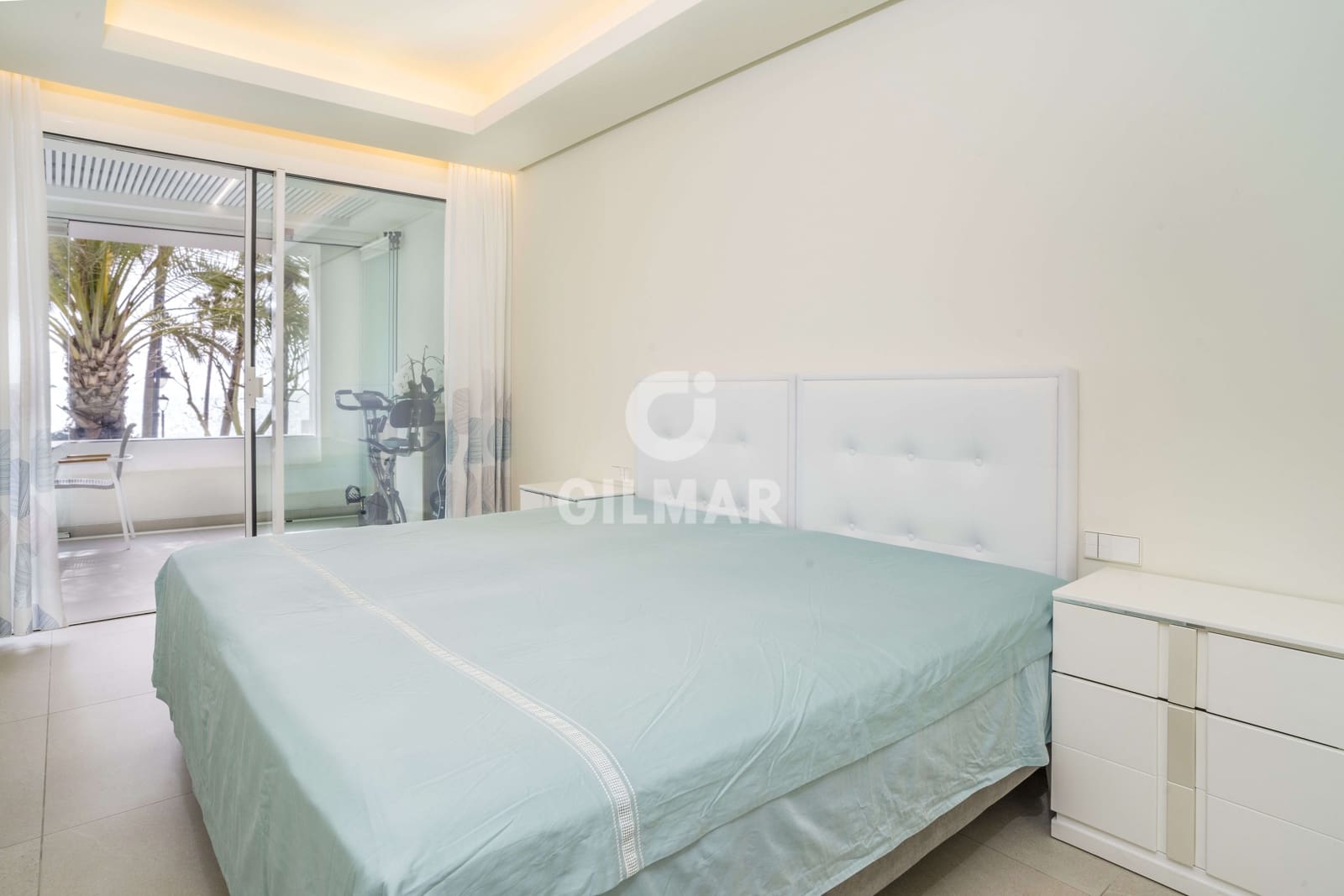 1 soveværelse Lejlighed til salg i Estepona med garage - € 960.000 (Ref: 9216303)