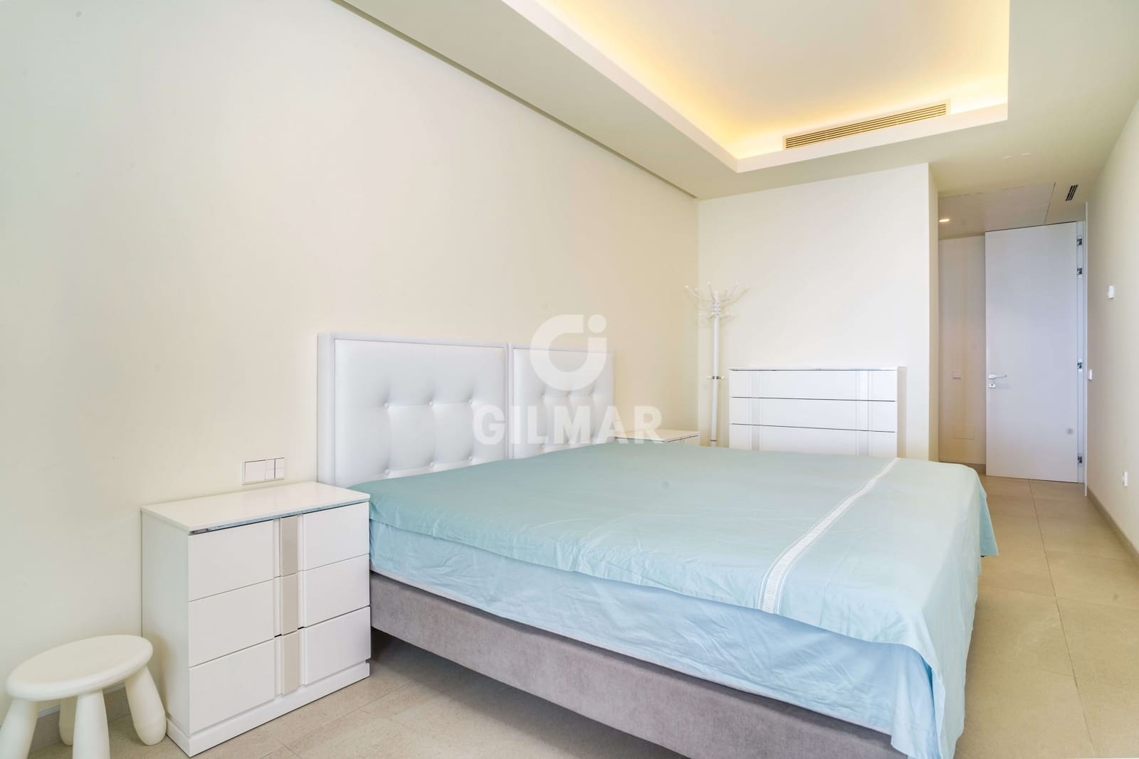 1 soveværelse Lejlighed til salg i Estepona med garage - € 960.000 (Ref: 9216303)