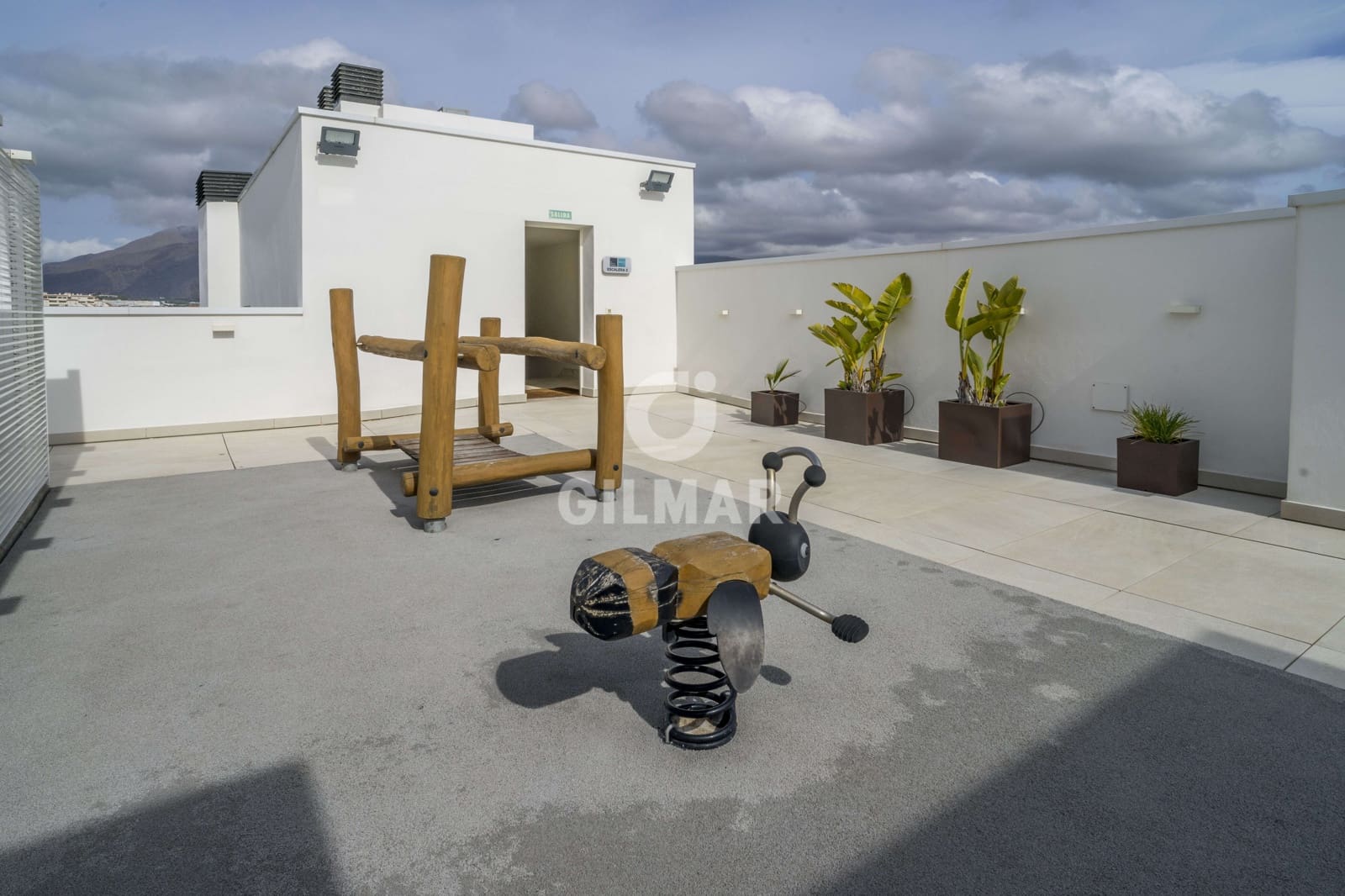 1 soveværelse Lejlighed til salg i Estepona med garage - € 960.000 (Ref: 9216303)