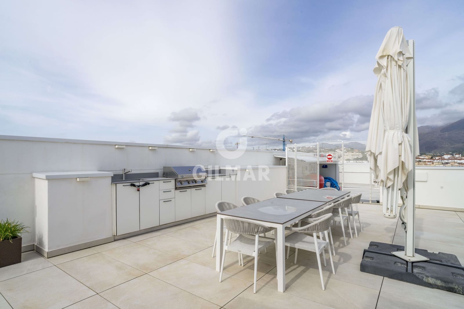 1 soveværelse Lejlighed til salg i Estepona med garage - € 960.000 (Ref: 9216303)