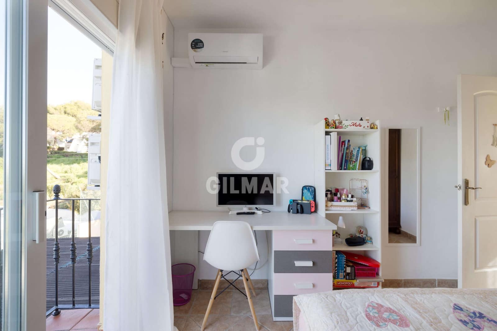 3 soveværelse Rækkehus til salg i Estepona med swimmingpool garage - € 620.000 (Ref: 9216304)