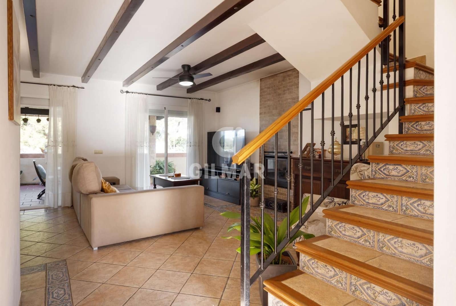 3 soveværelse Rækkehus til salg i Estepona med swimmingpool garage - € 620.000 (Ref: 9216304)