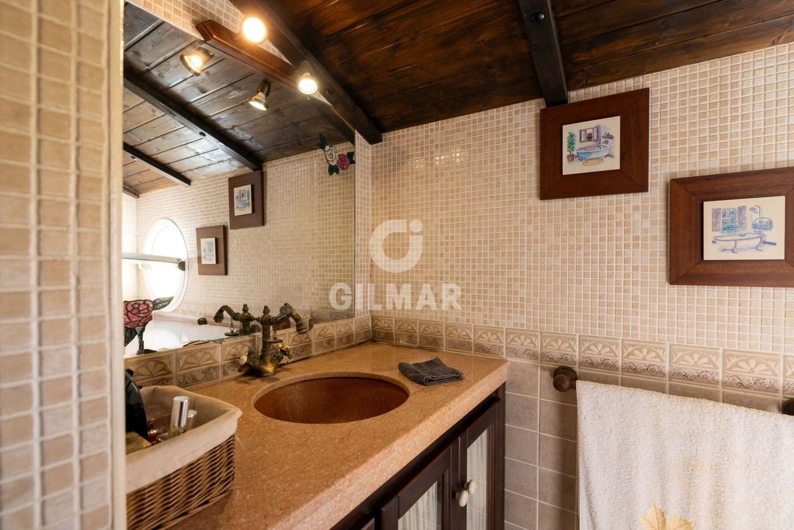 3 soveværelse Rækkehus til salg i Estepona med swimmingpool garage - € 620.000 (Ref: 9216304)