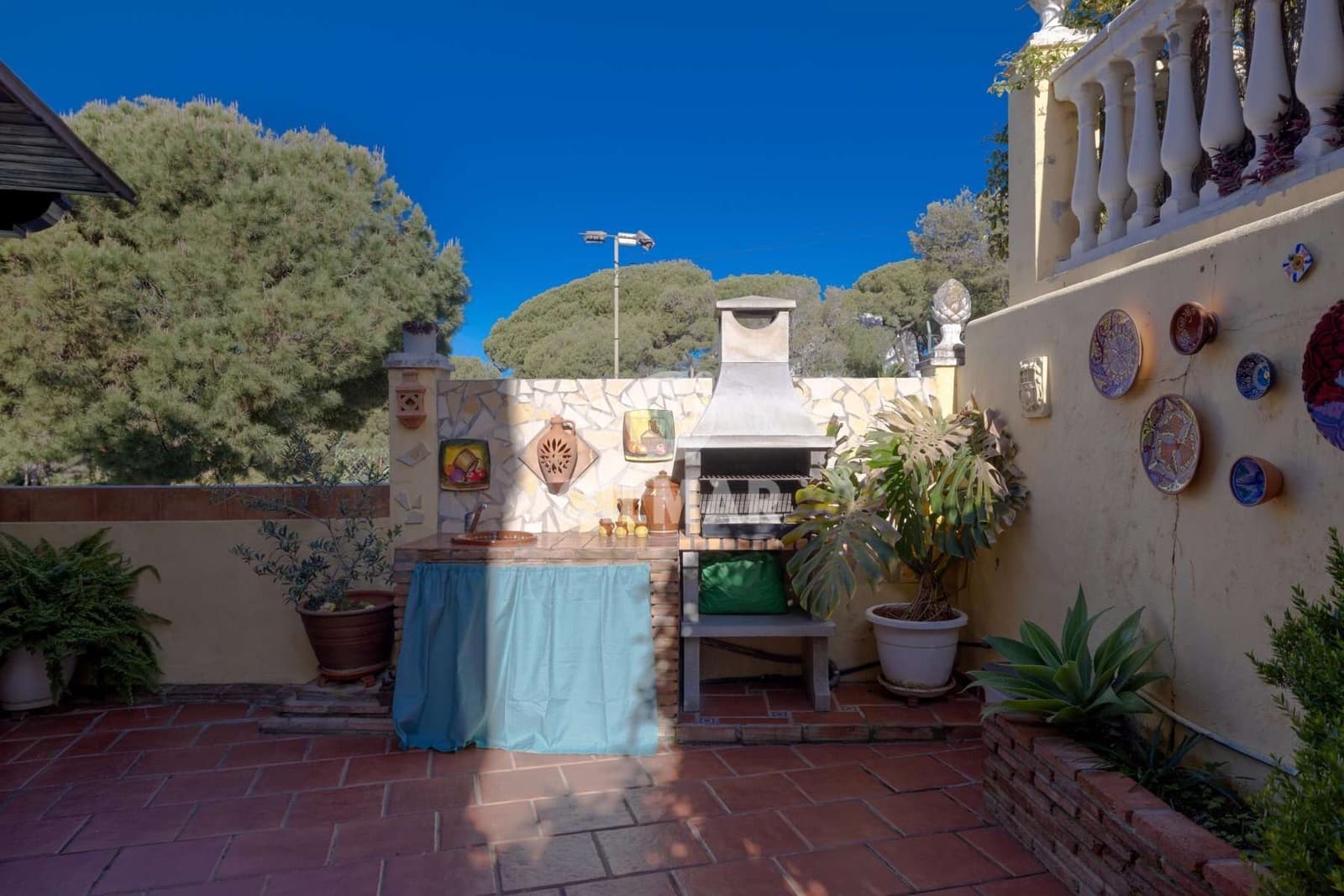 3 soveværelse Rækkehus til salg i Estepona med swimmingpool garage - € 620.000 (Ref: 9216304)