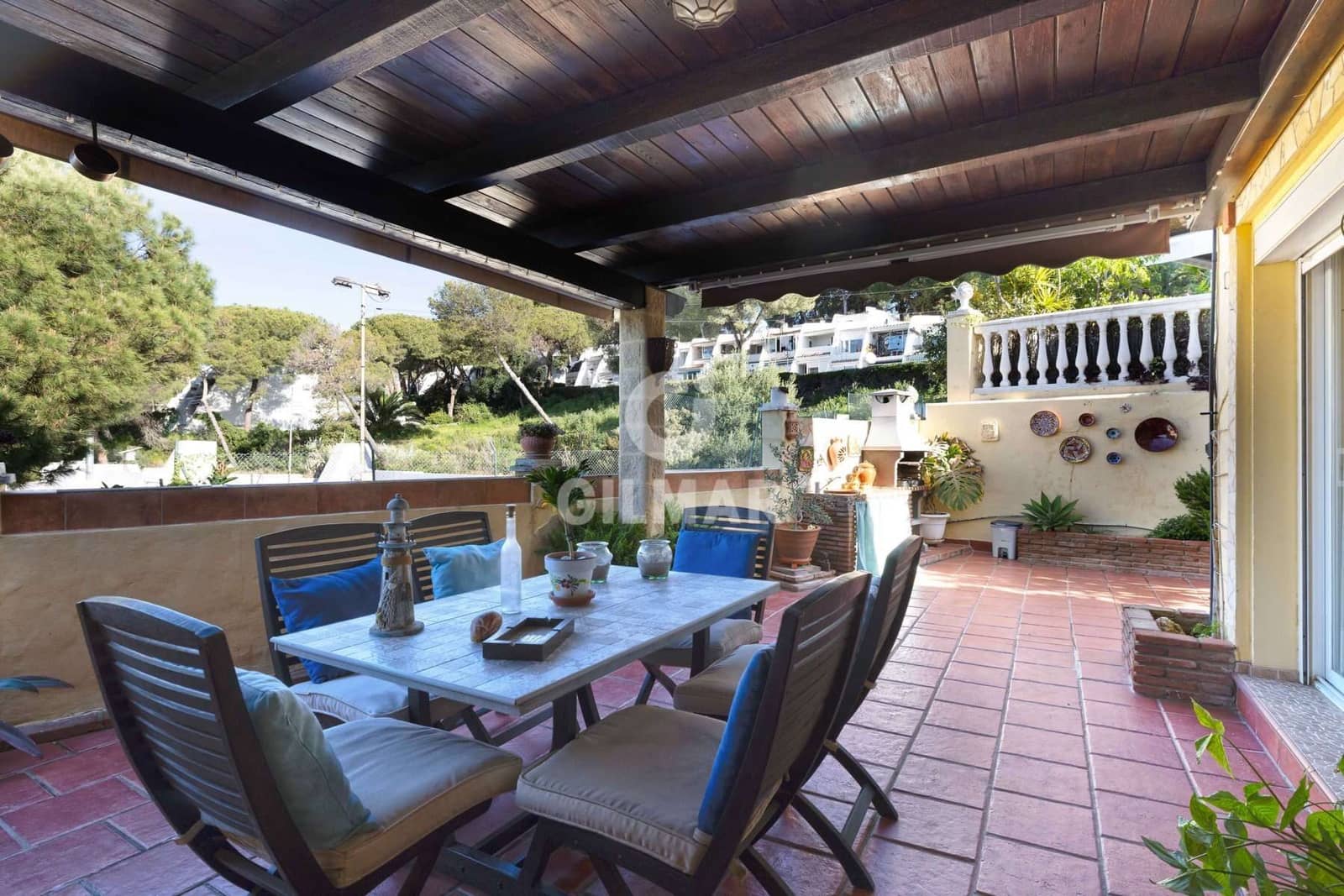 3 soveværelse Rækkehus til salg i Estepona med swimmingpool garage - € 620.000 (Ref: 9216304)