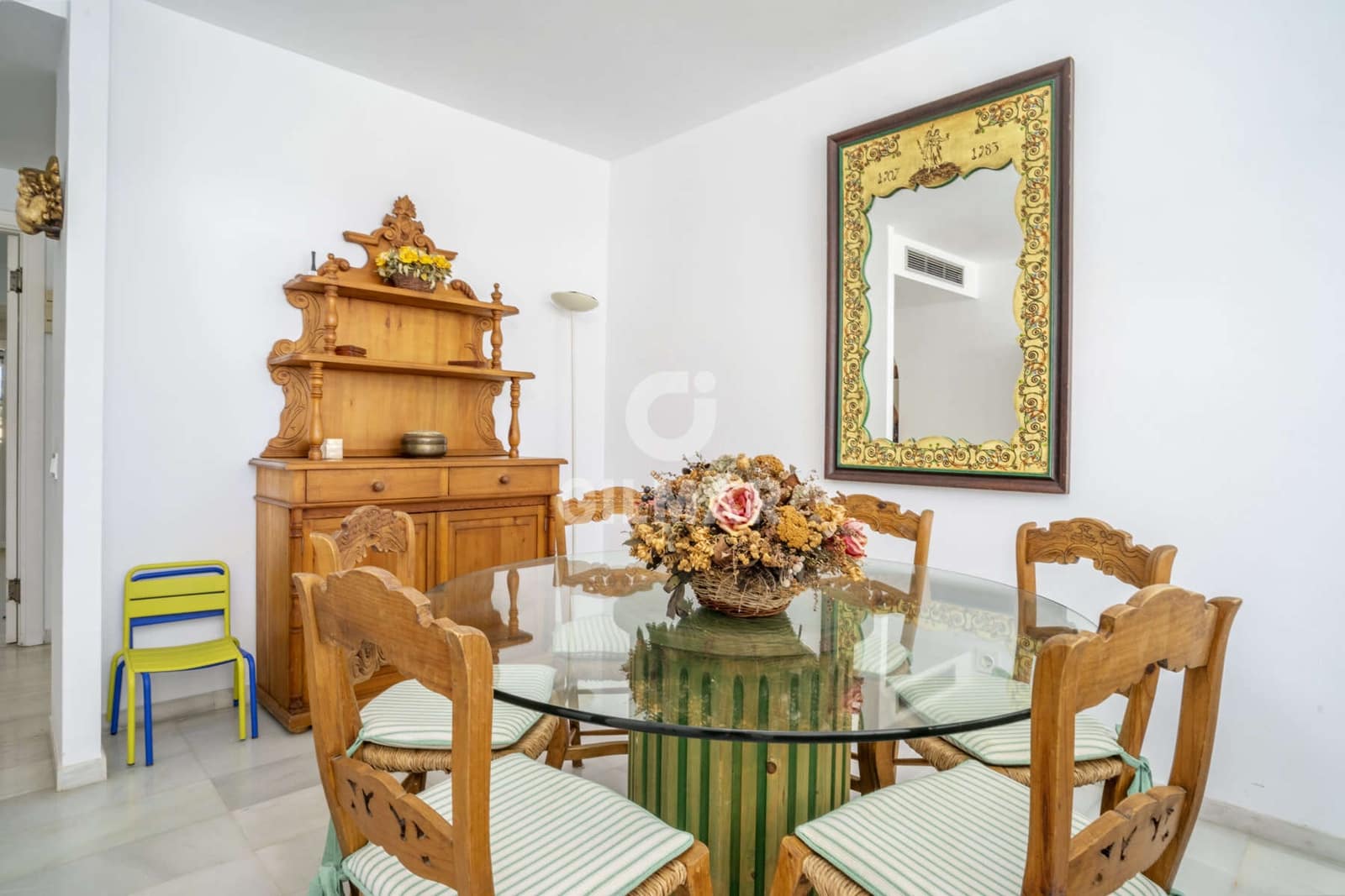 2 bedroom Flat for sale in Estepona with pool - € 995,000 (Ref: 9216306)