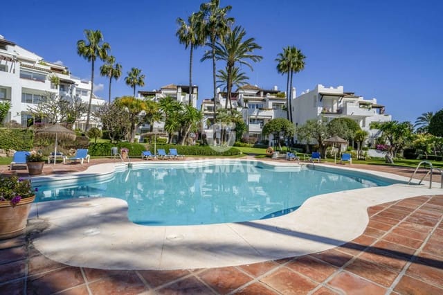 2 bedroom Flat for sale in Estepona with pool - € 995,000 (Ref: 9216306)