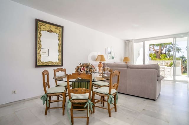 2 bedroom Flat for sale in Estepona with pool - € 995,000 (Ref: 9216306)