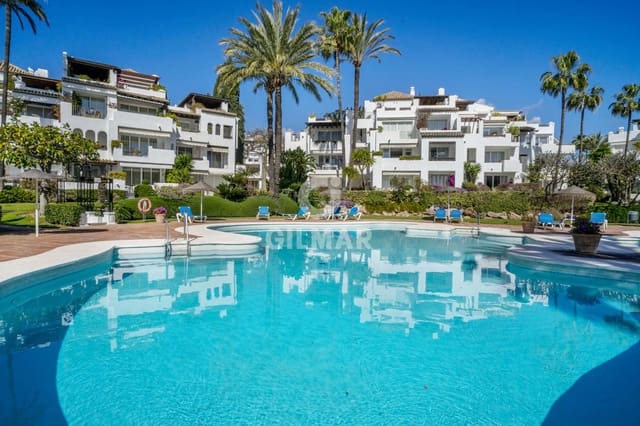 2 bedroom Flat for sale in Estepona with pool - € 995,000 (Ref: 9216306)